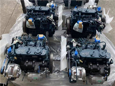 Kubota D902 엔진 재고 보유 – 2300, 3200, 3600RPM